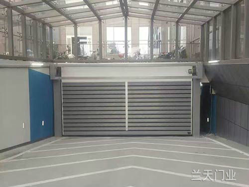 碧桂園地下停車場(chǎng) 碧桂園地下停車場(chǎng)